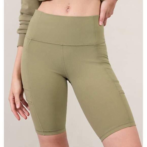 Athleta S Salutation Stash Cargo 9" Short Olive Branch Green Small - Picture 5 of 8